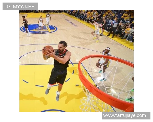 2016年NBA鹈鹕与火箭激战回顾精彩瞬间与球员表现分析 2016年NBA鹈鹕与火箭激战回顾精彩瞬间与球员表现分析